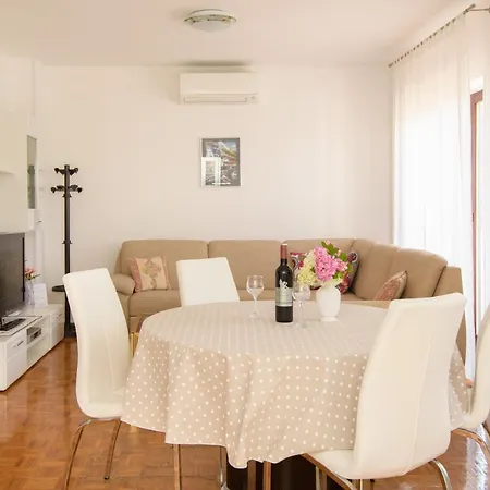 Palmic Apartamento Poreč